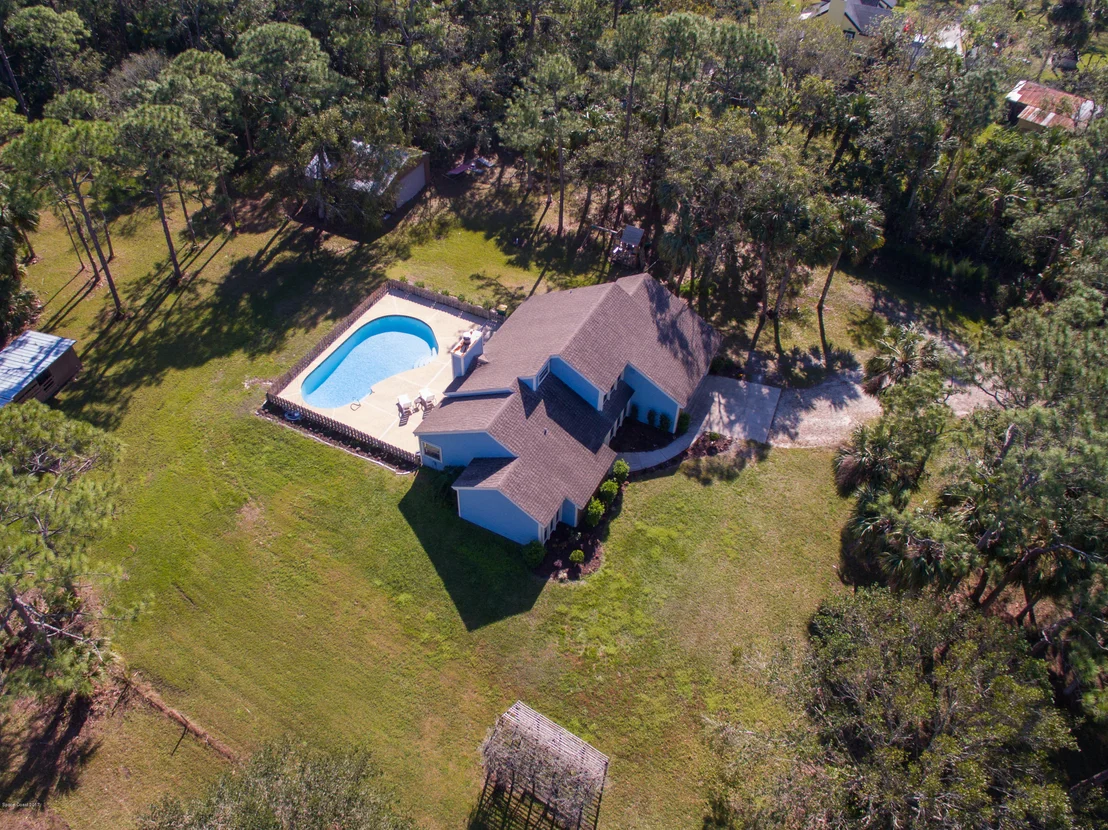 Photo of 2055 Eva Lane