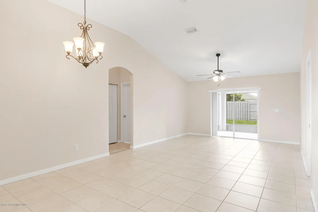 Photo of 2675 Bradfordt Drive