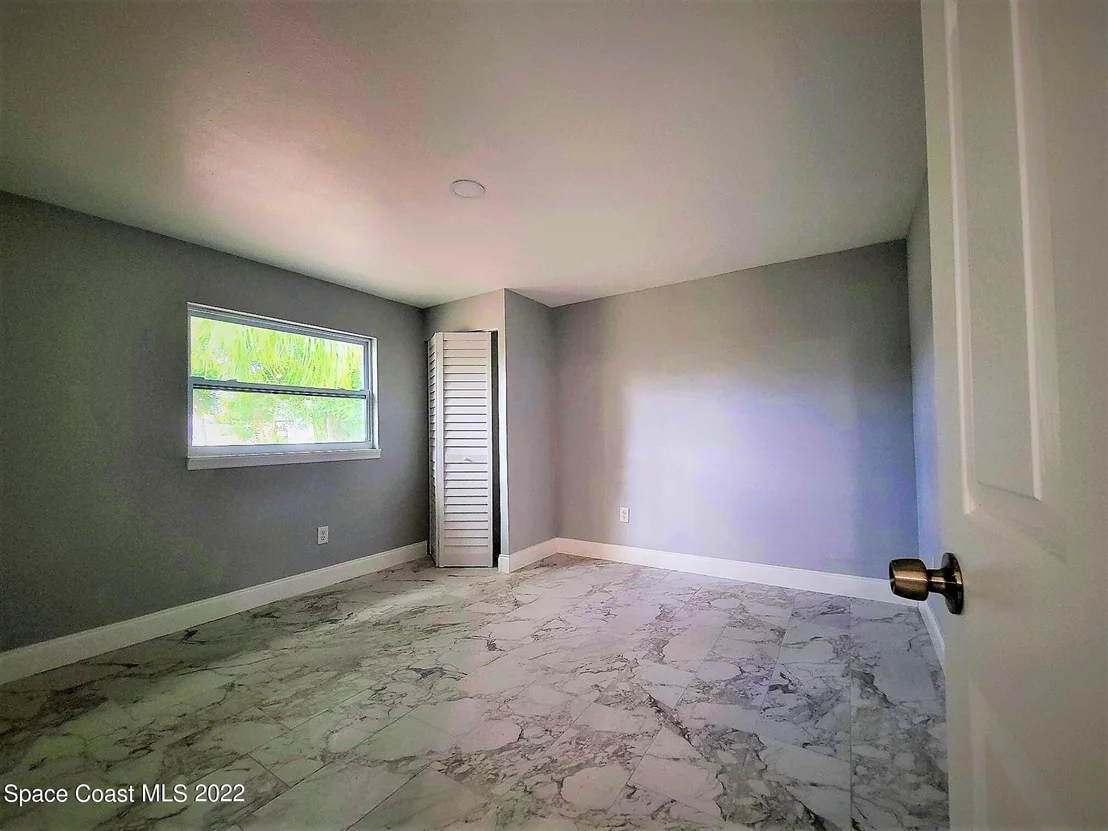 Photo of 2019 Barkley Avenue