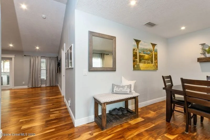 Photo of 6023 Elgin Road