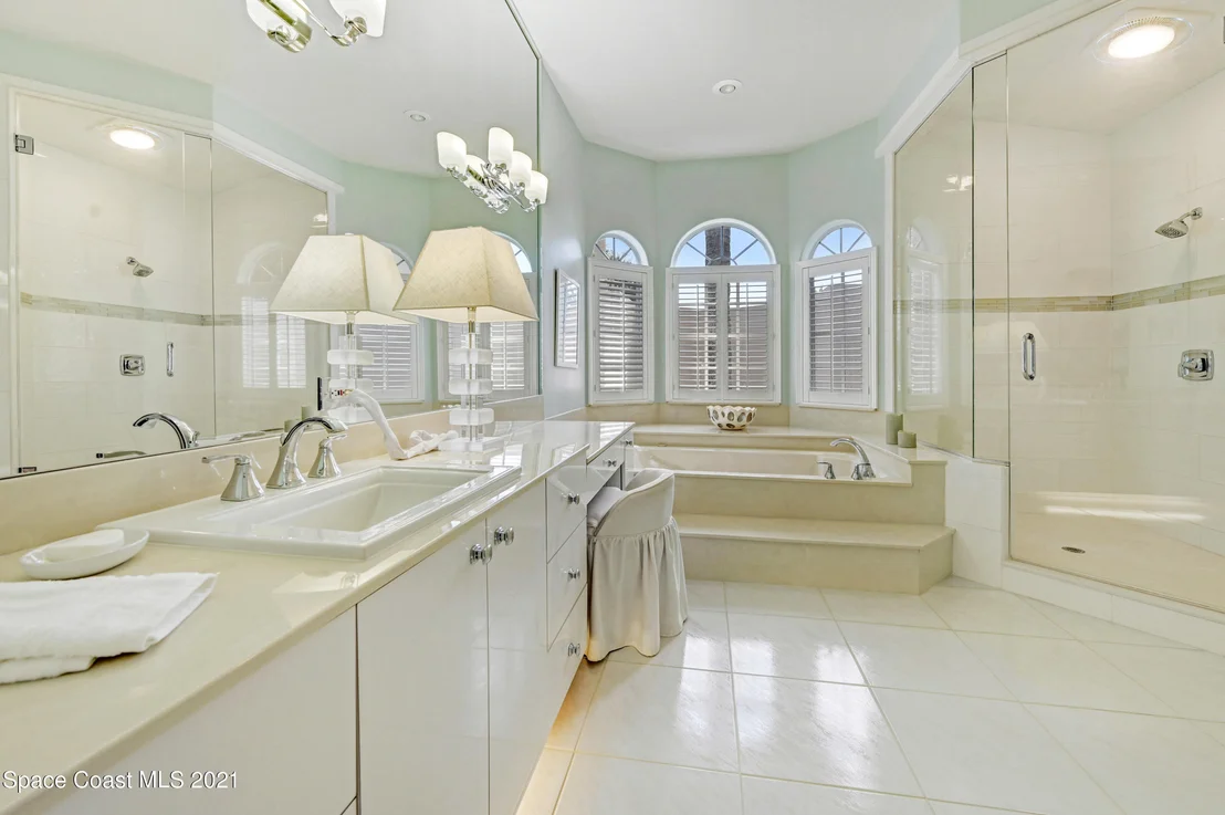 Photo of 742 Glengarry Drive