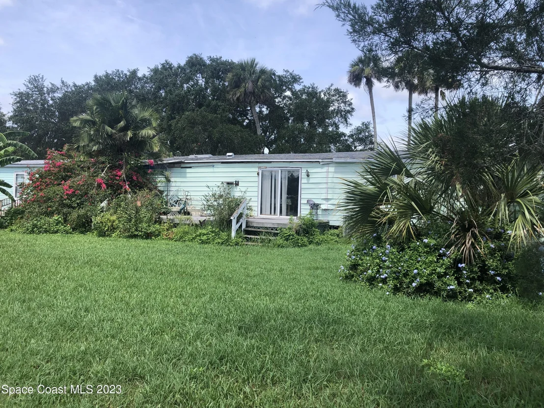 Photo of 340 Maplewood Boulevard