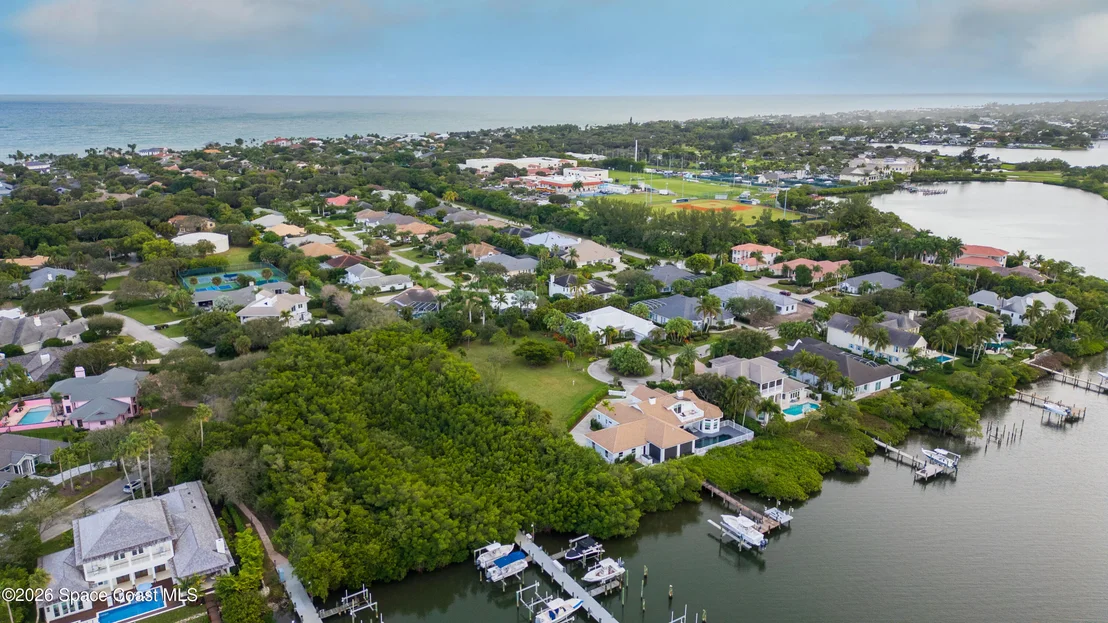 Photo of 112 Sandpointe Drive