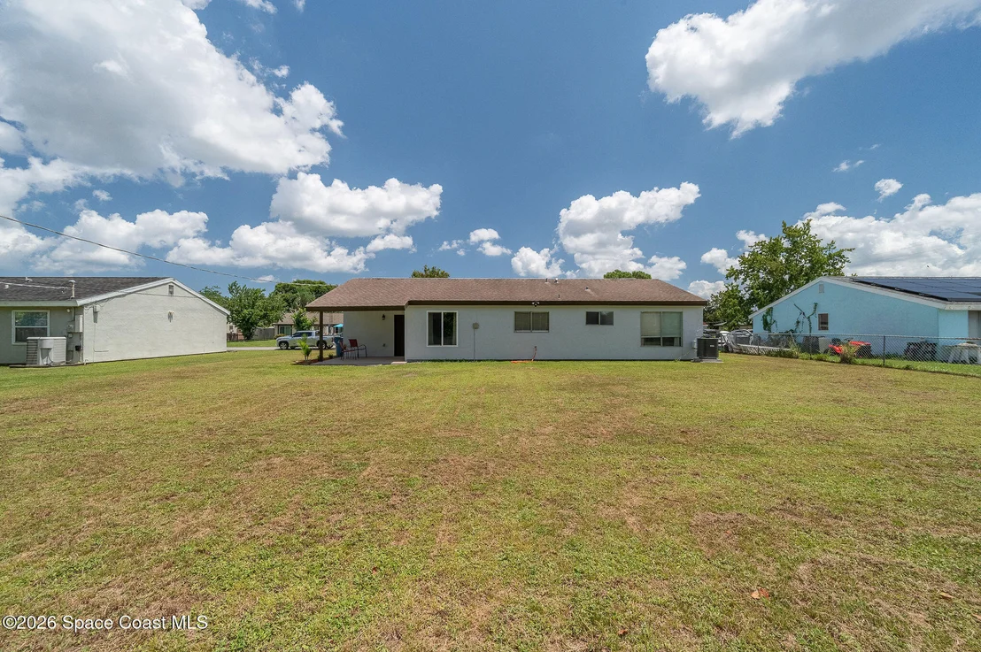 Photo of 730 Azure Avenue NE