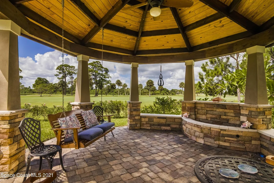 Photo of 530 Whispering Pines Circle