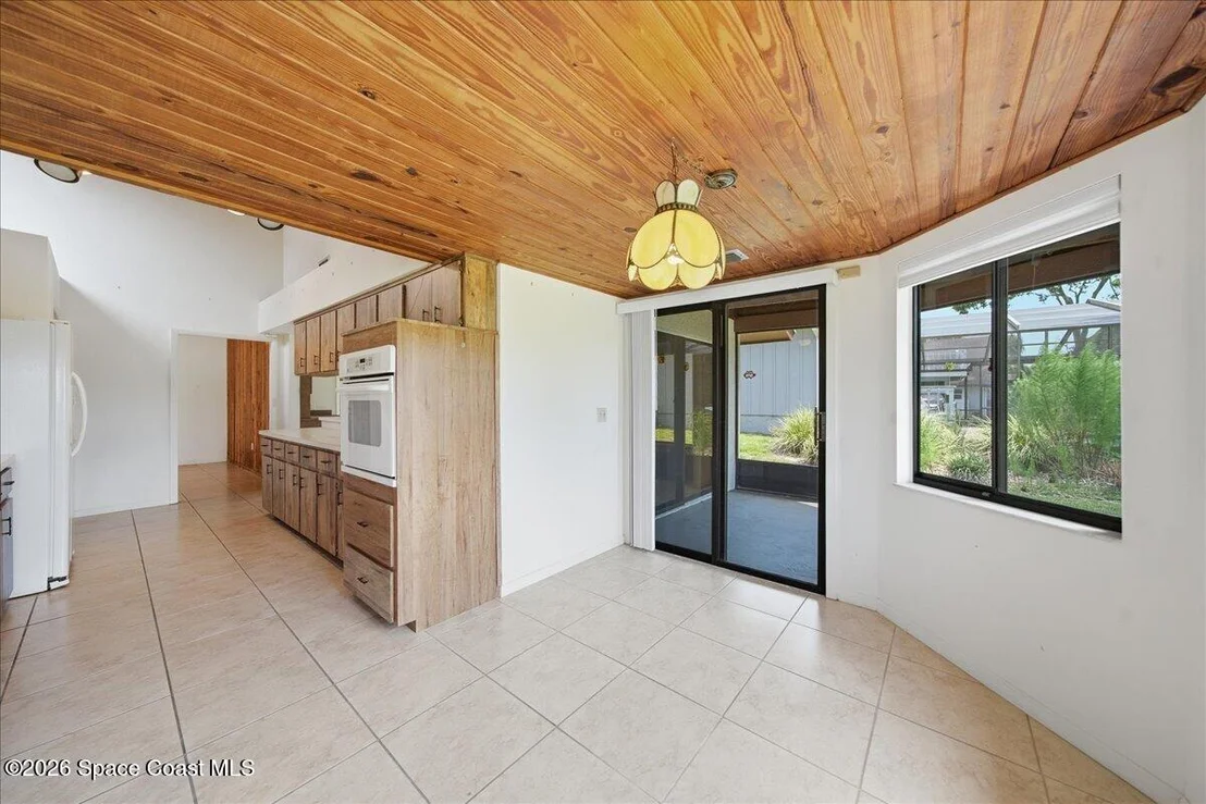 Photo of 653 Doral Lane