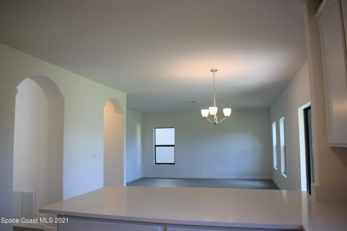 Photo of 319 Wiregrass Avenue