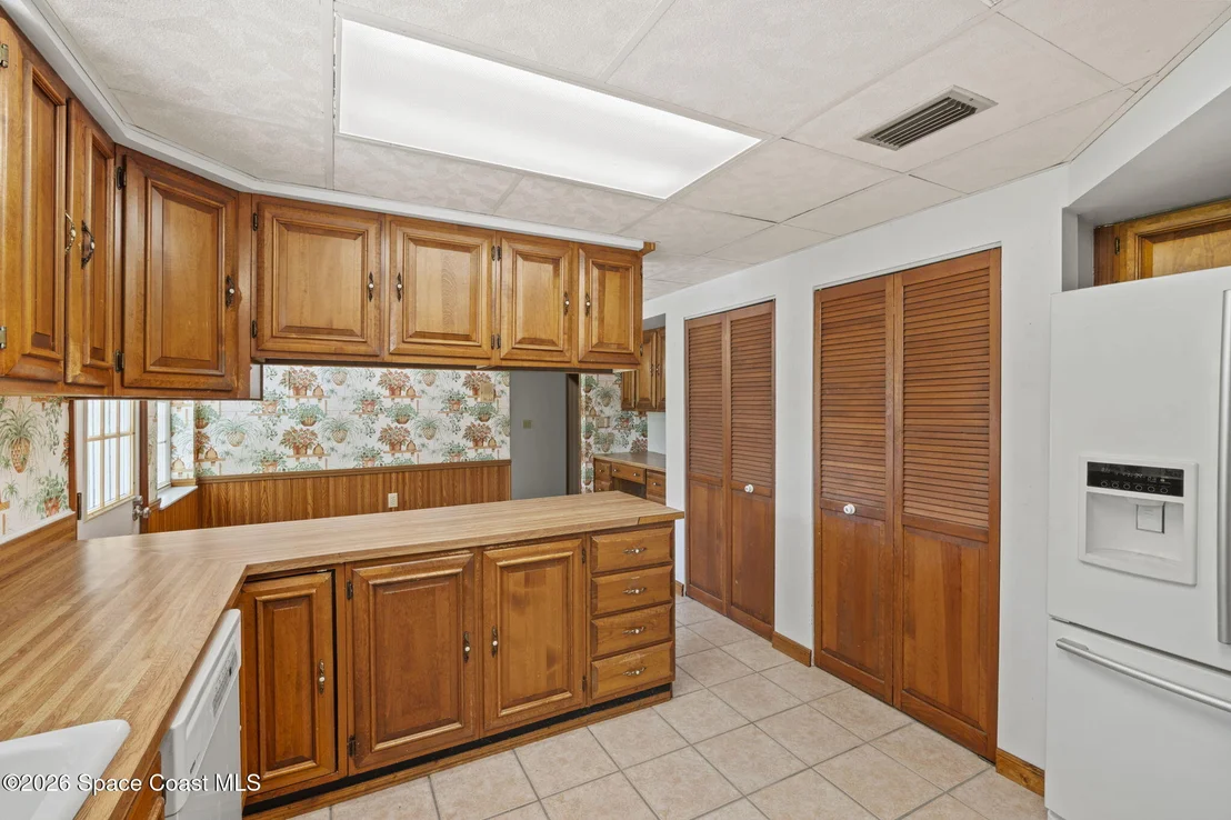 Photo of 945 Bluegrass Lane