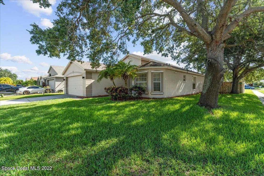 Photo of 8030 Bracken Lane