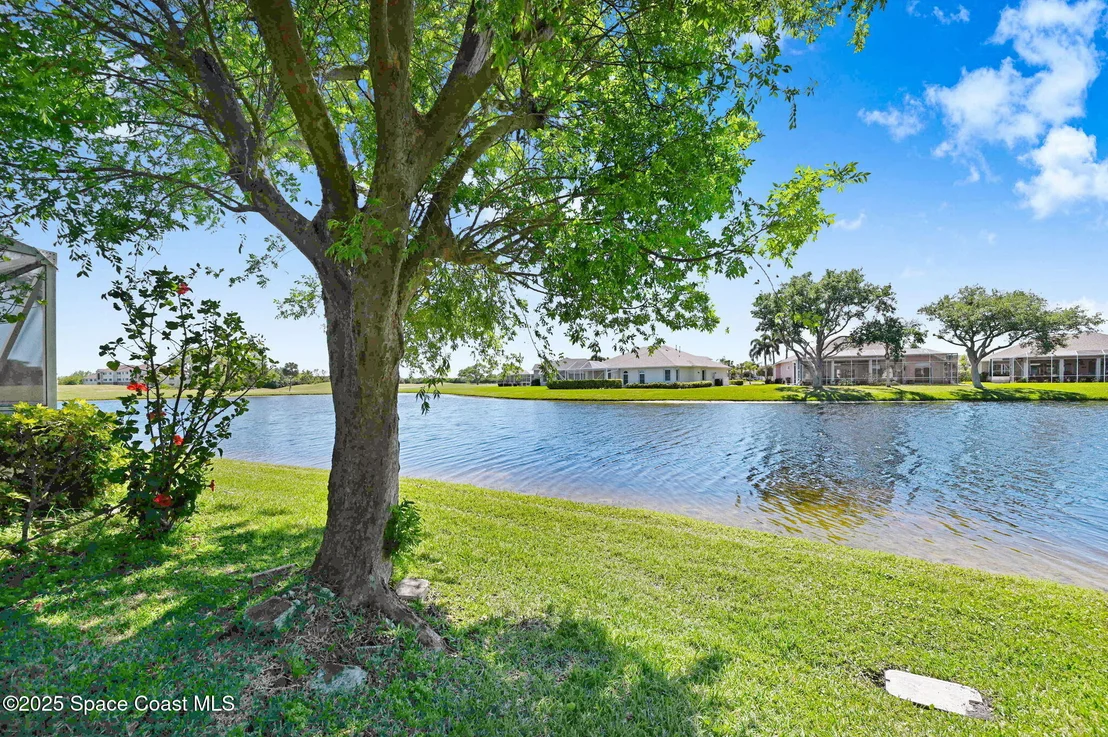 Photo of 2548 Addington Circle