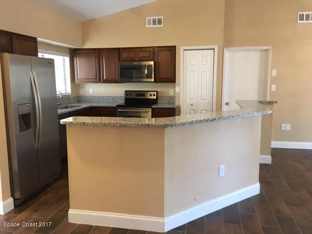 Photo of 6460 Manila Drive