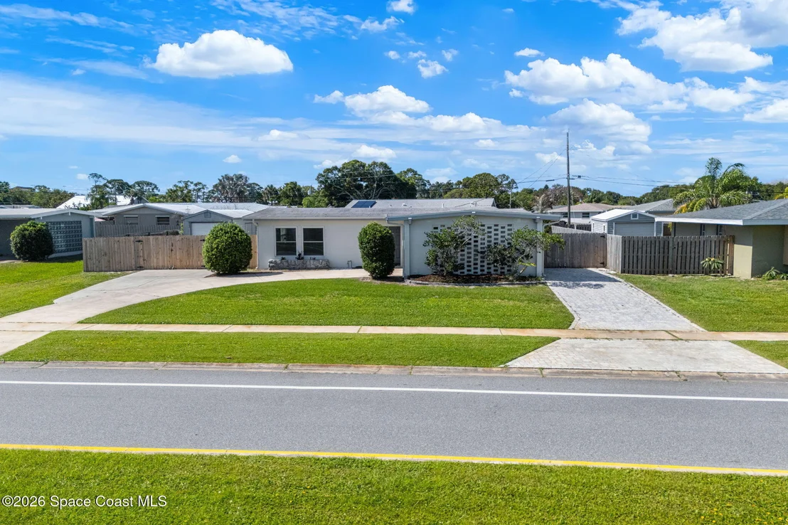 Photo of 1055 Daytona Drive NE