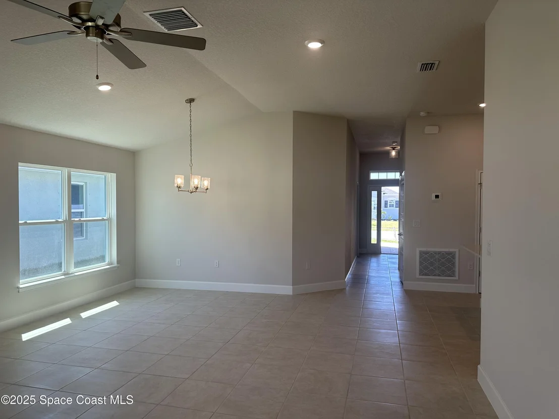 Photo of 955 Kylar Drive NW