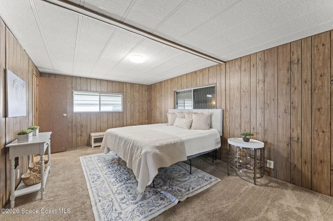 Photo of 2374 Royal Palm Drive NE