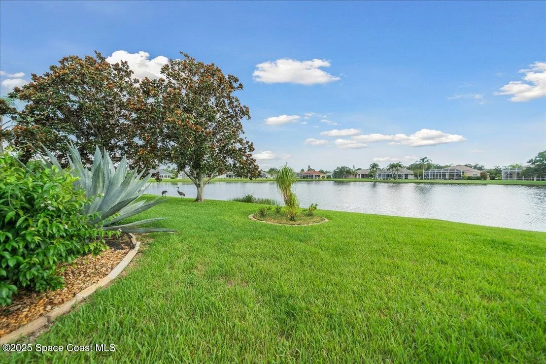 Photo of 827 Thrasher Drive