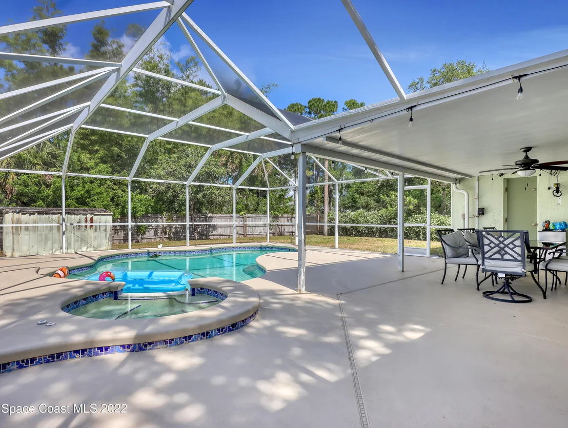 Photo of 6280 Golfview Avenue