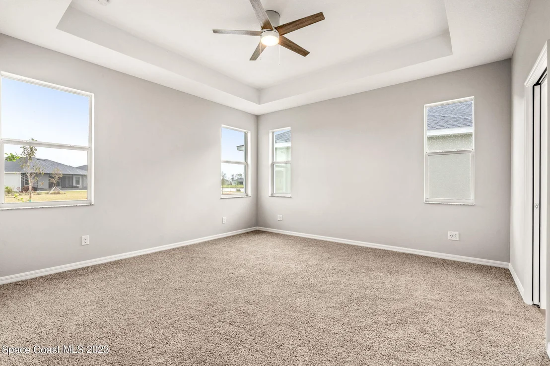 Photo of 8100 Lucent Court