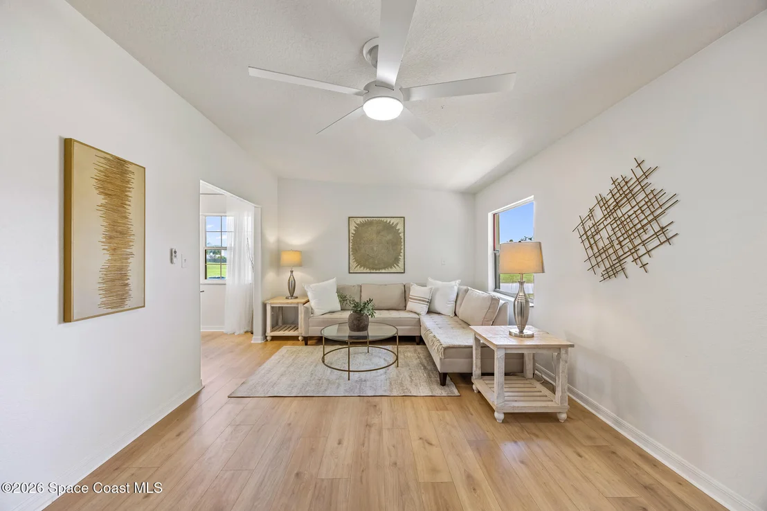 Photo of 777 James Circle NE