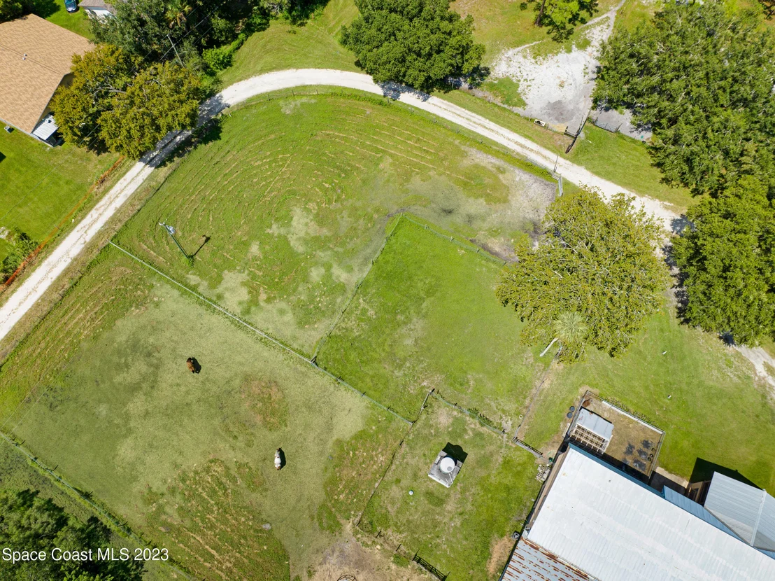 Photo of 2150 Lake Drive