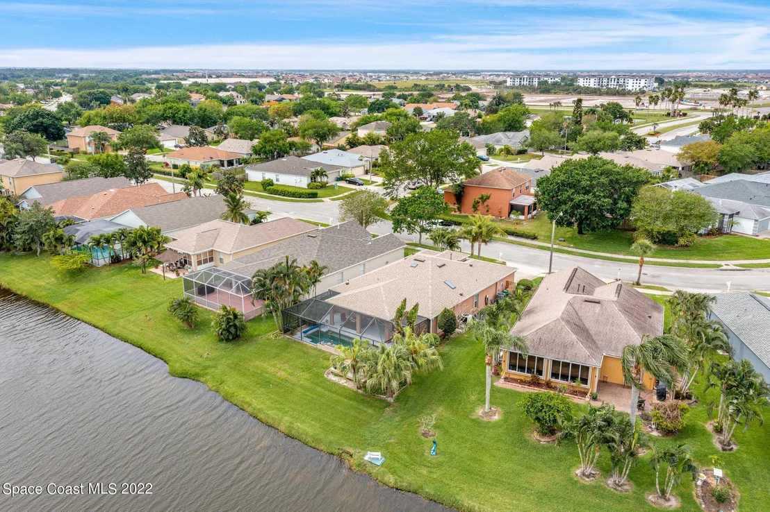Photo of 380 Wickham Lakes Drive