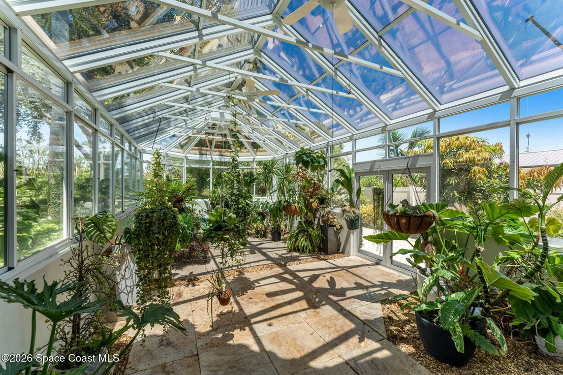 Photo of 200 Riverside Drive