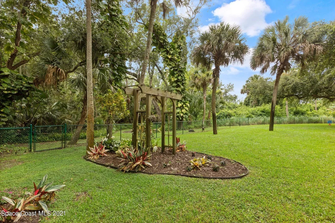 Photo of 2412 Devonswood Road