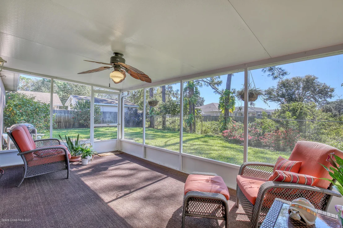 Photo of 5185 Carter Street