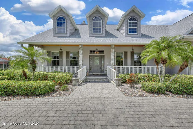 Photo of 1145 Tuckaway Drive