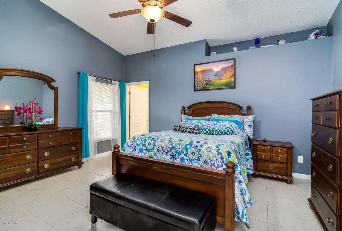 Photo of 2881 Saint James Lane