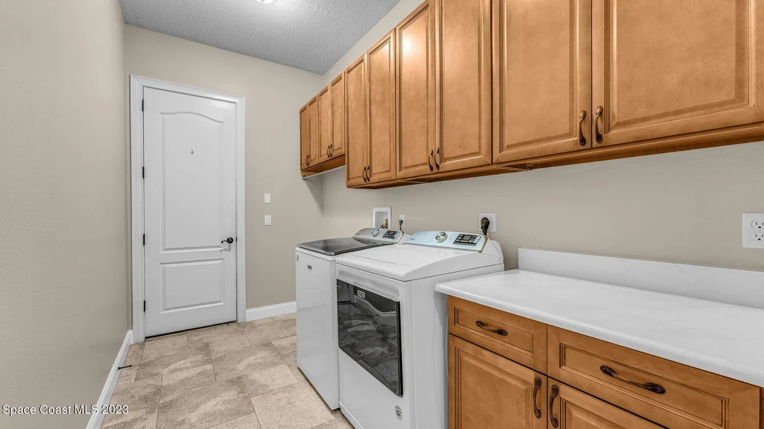 Photo of 2372 Westhorpe Drive
