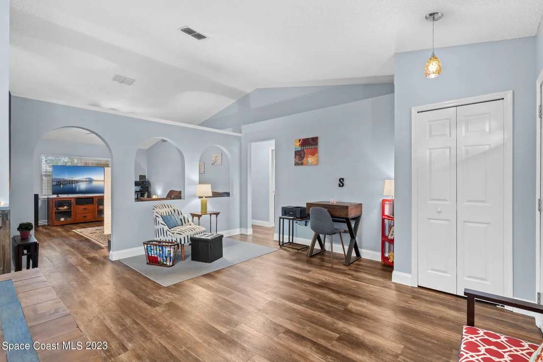 Photo of 2310 Shady Oak Road