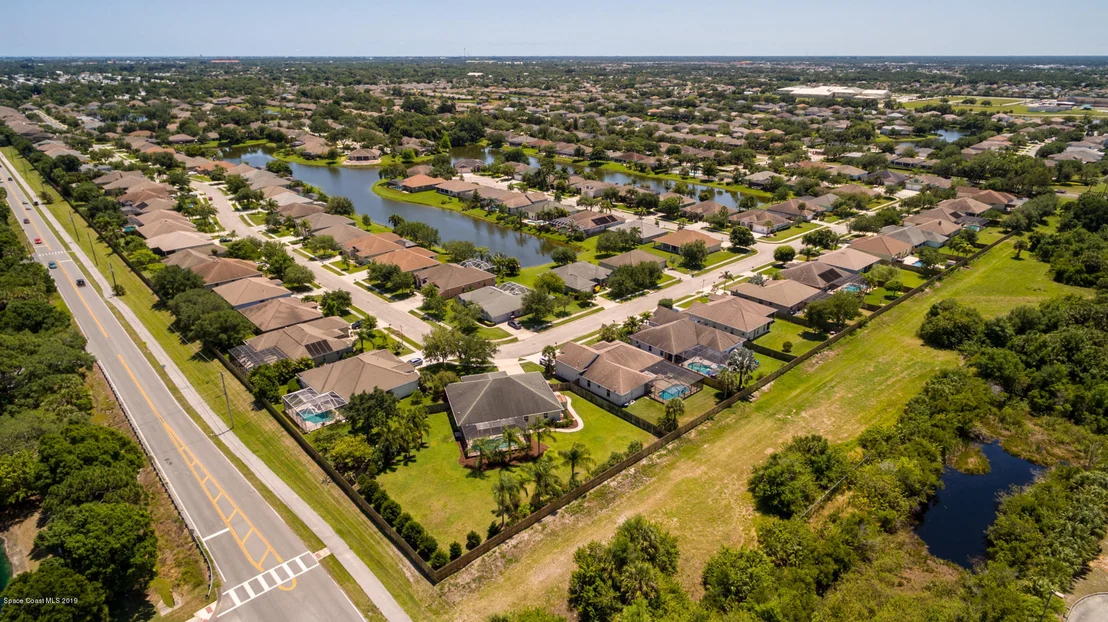Photo of 2033 Woodfield Circle