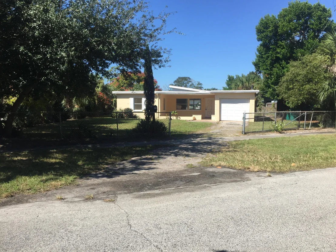 Photo of 208 Audubon Drive