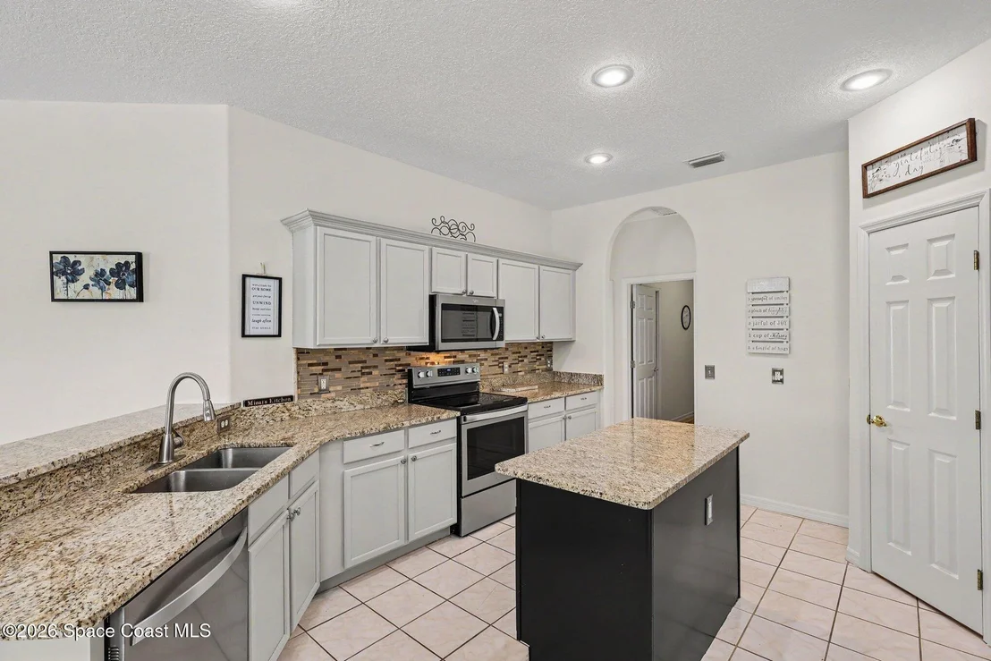 Photo of 423 Stonehenge Circle