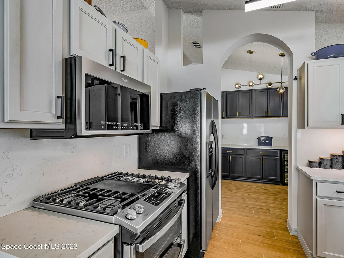 Photo of 969 Tamarind Circle