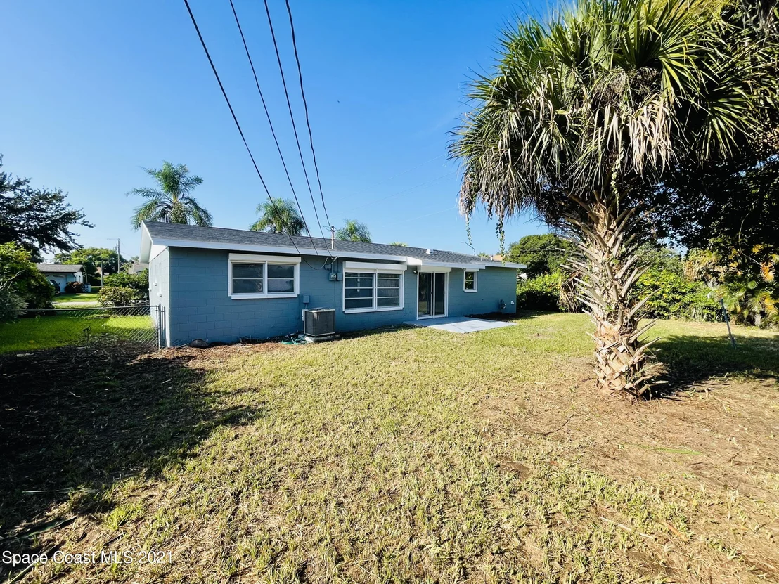 Photo of 996 Nicklaus Drive