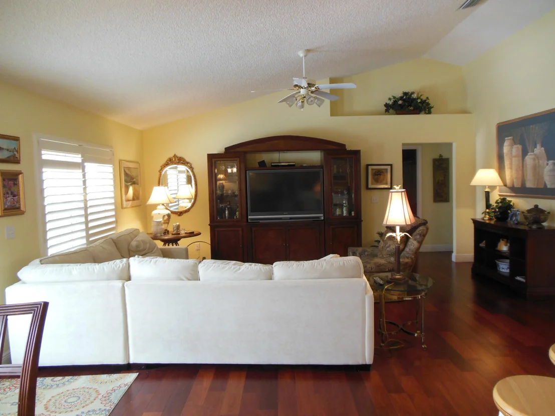 Photo of 1650 Whitman Drive