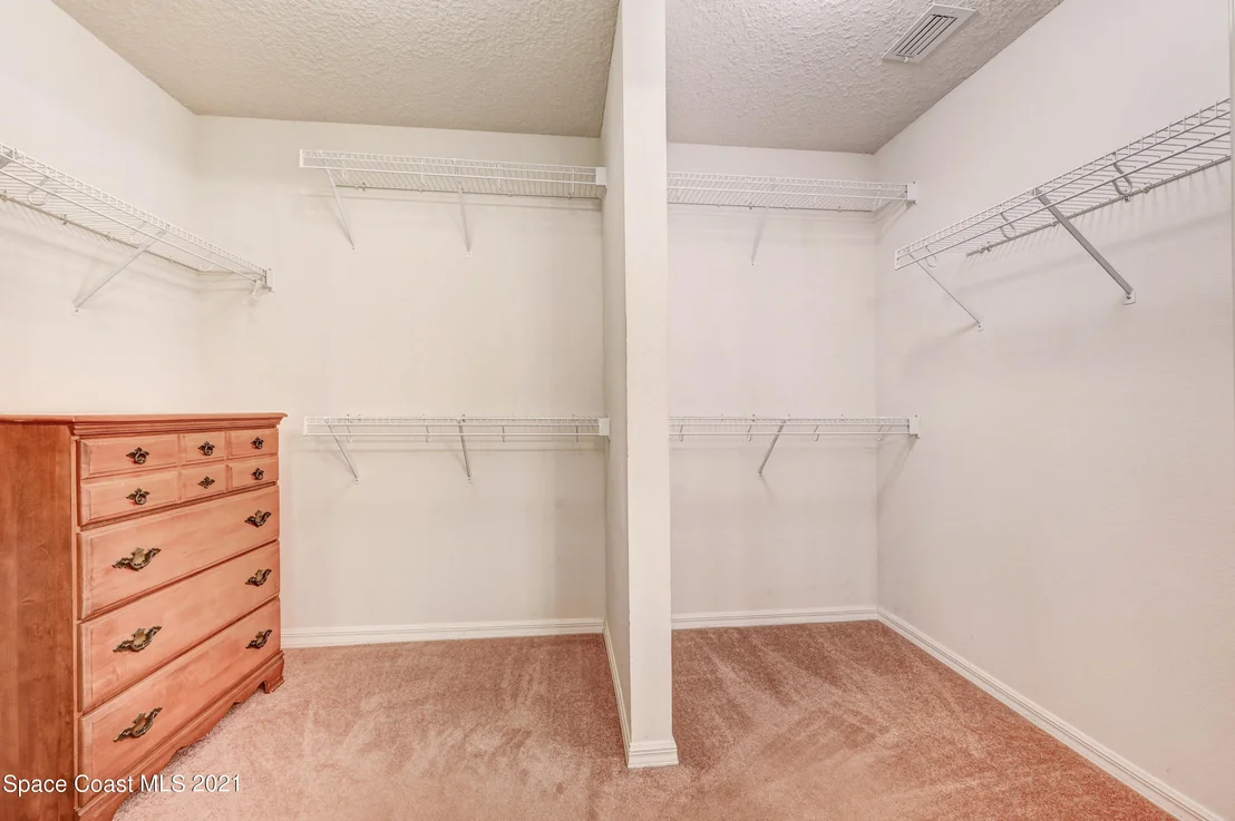 Photo of 863 Brookview Lane