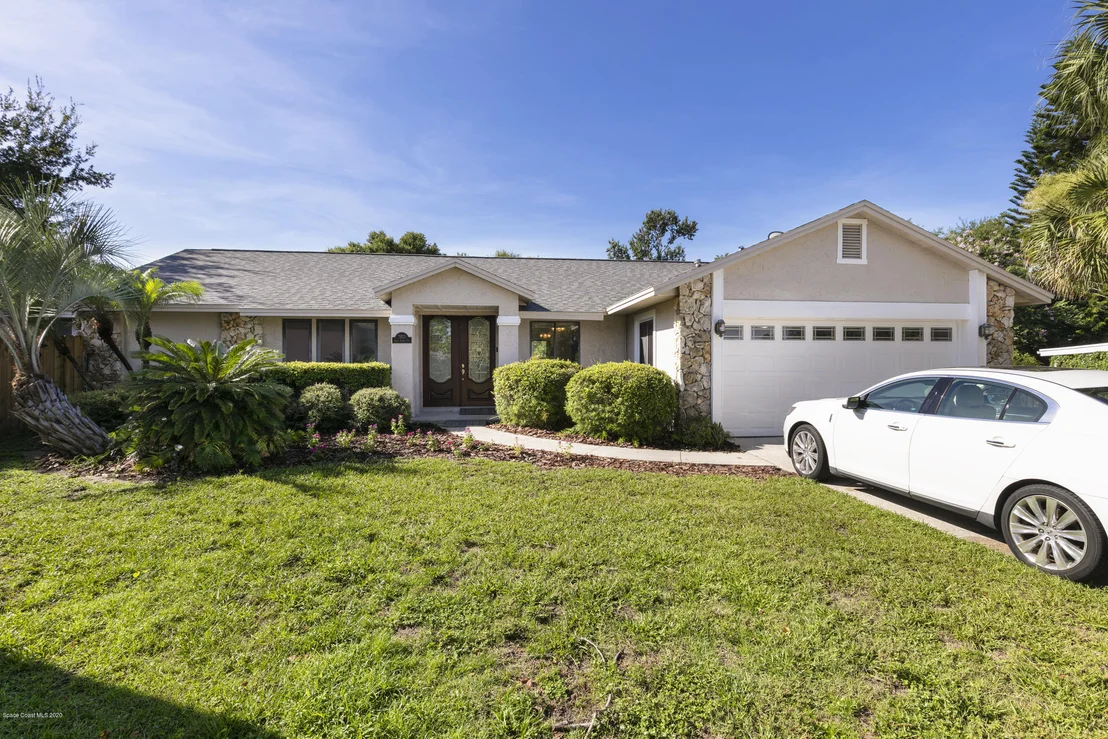 Photo of 7923 Glen Abbey Circle
