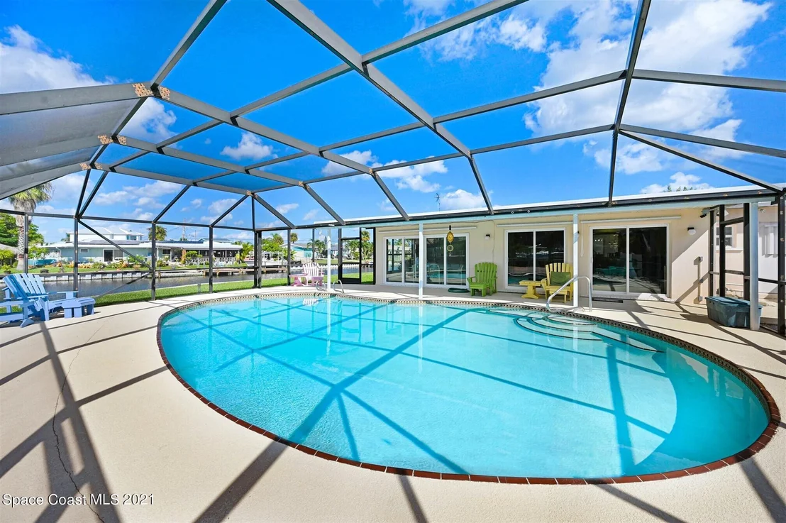 Photo of 489 Penguin Drive