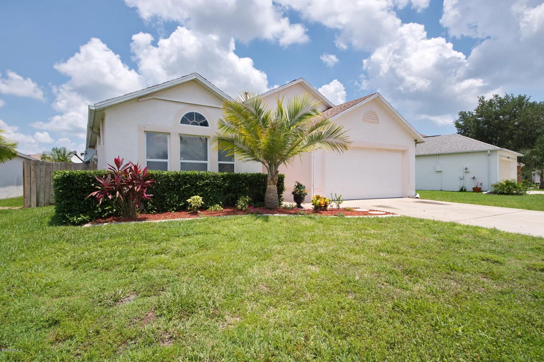 Photo of 8504 Ivanhoe Drive