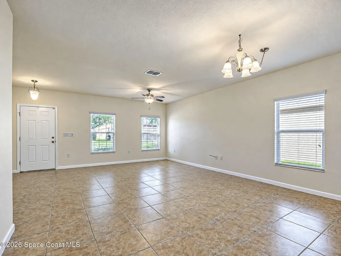 Photo of 116 Amherst Lane