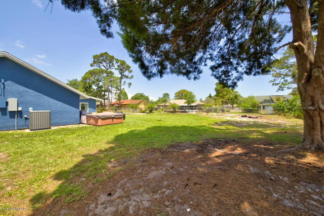 Photo of 6421 Hunt Road