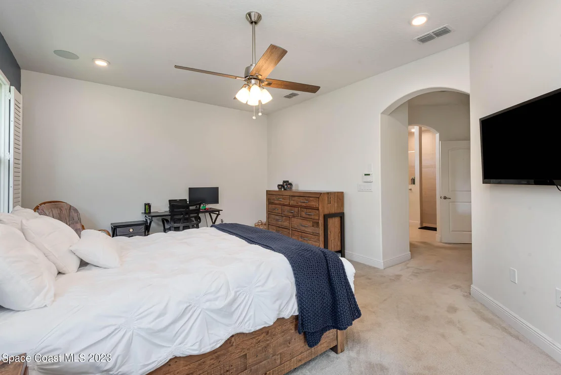Photo of 376 Sandcrest Circle