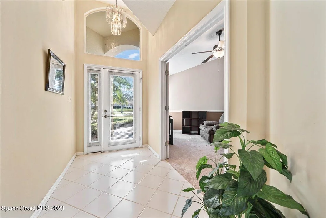 Photo of 1925 Golf Vista Boulevard