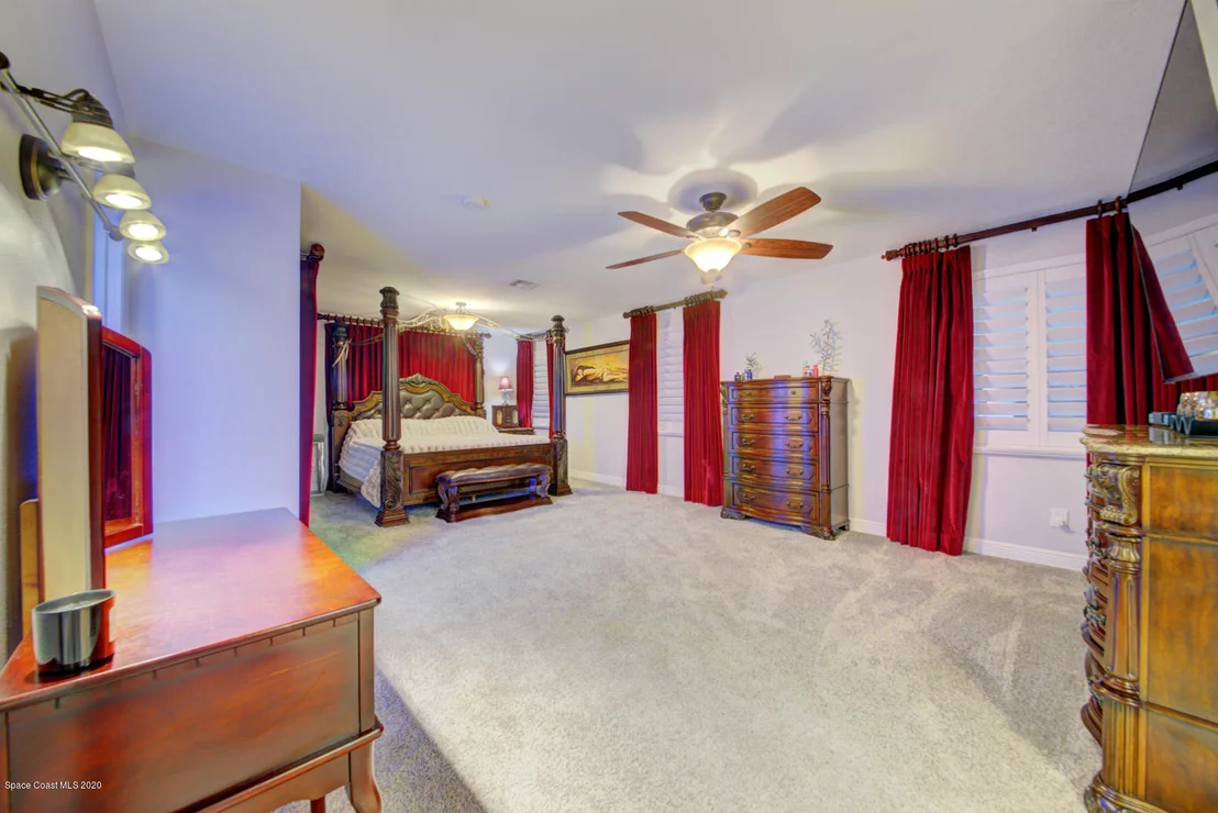 Photo of 260 Richards Road