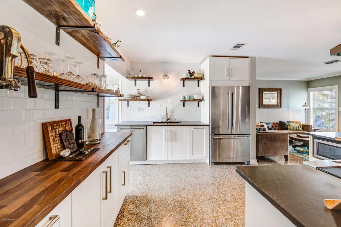 Photo of 212 1st Avenue