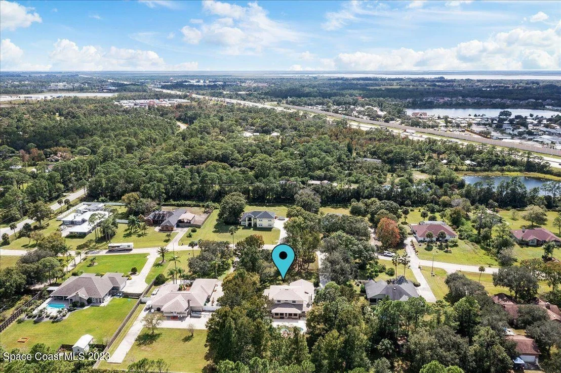 Photo of 5030 Timber Lane Drive