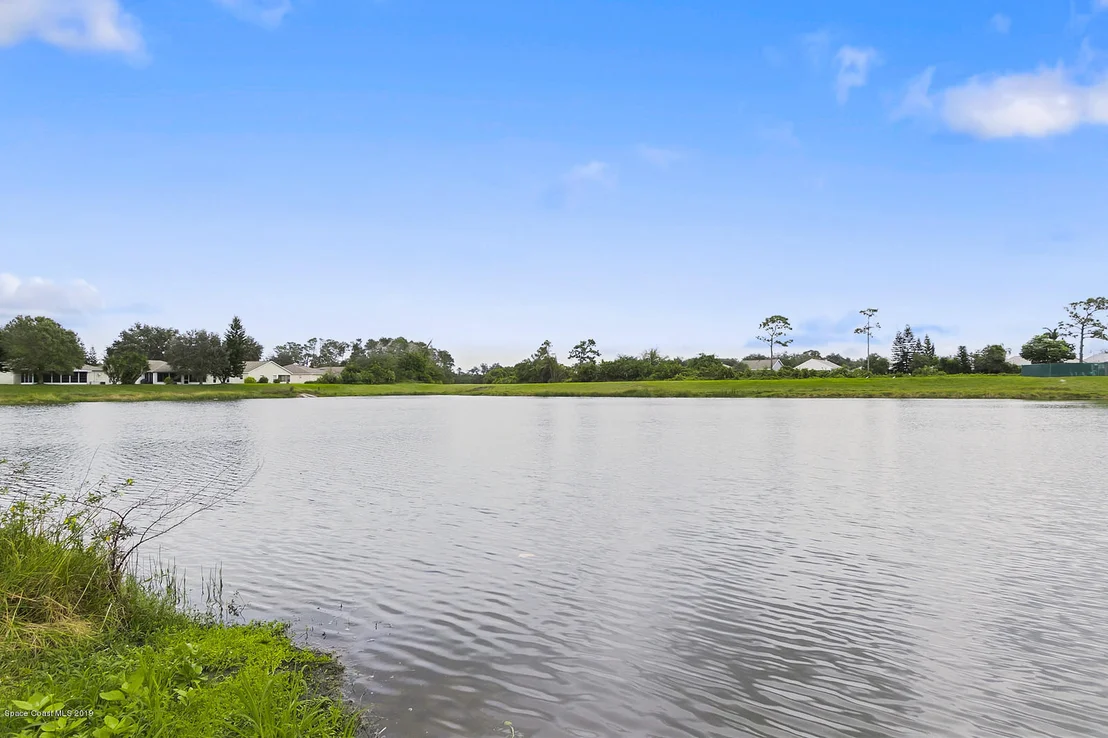Photo of 1013 Goldenrod Circle NE