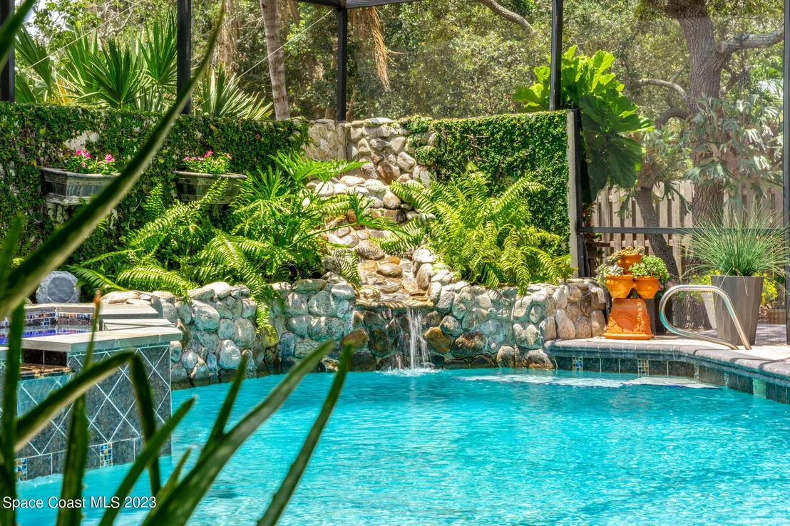 Photo of 891 Peregrine Drive